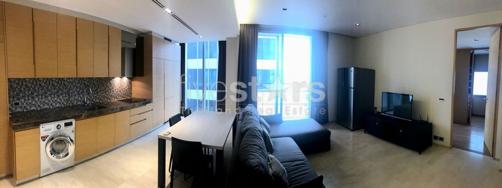 Modern 2-bedroom condo for sale close to Lumpini Park 901768677