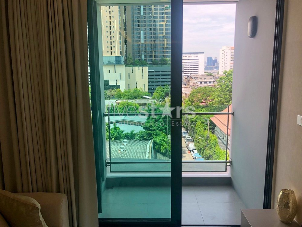 Modern 1 bedroom condo for sale Thonglor area 2254015915