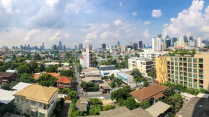 3-bedroom spacious condo for sale in Ekamai area 3912853256
