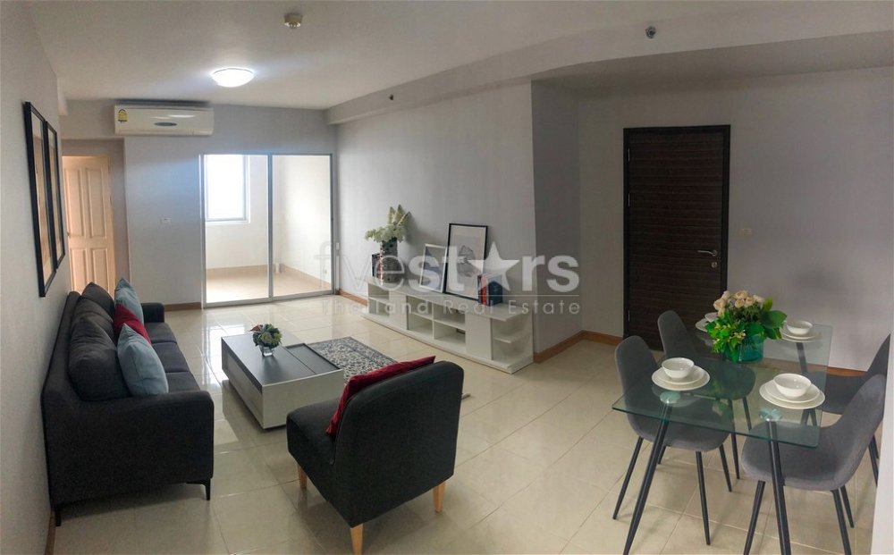 2-bedroom high floor condo for sale close to Ekamai Road 3877516015