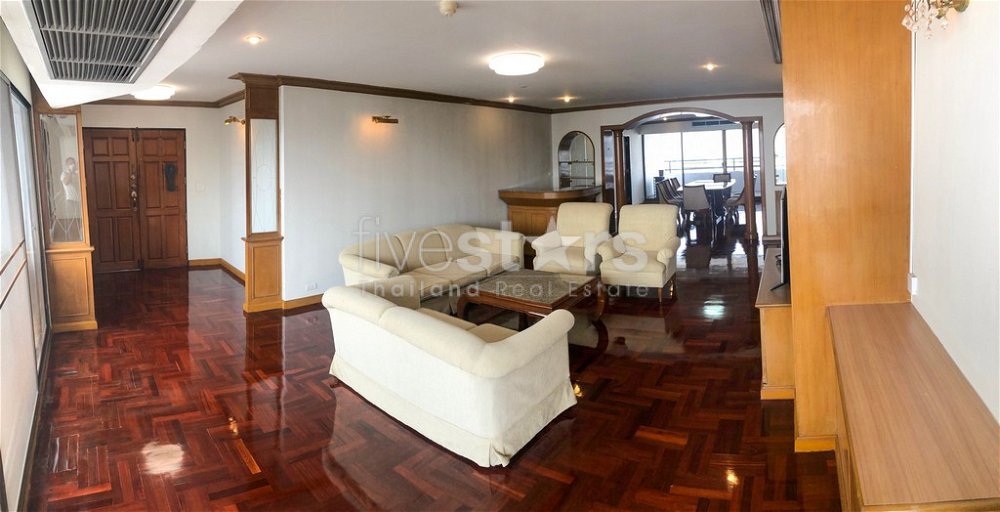 3-bedroom spacious condo for sale close to BTS Asok 3786513601