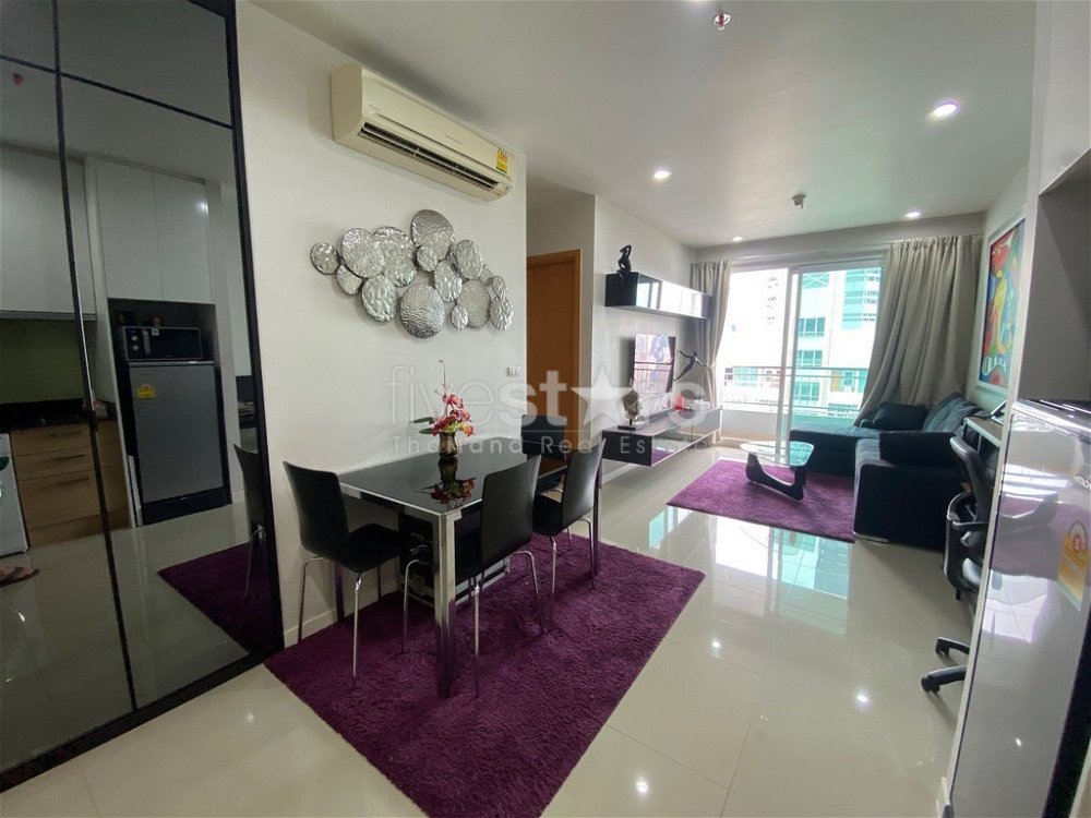 1-bedroom high floor condo for sale in Petchaburi area 1817789661