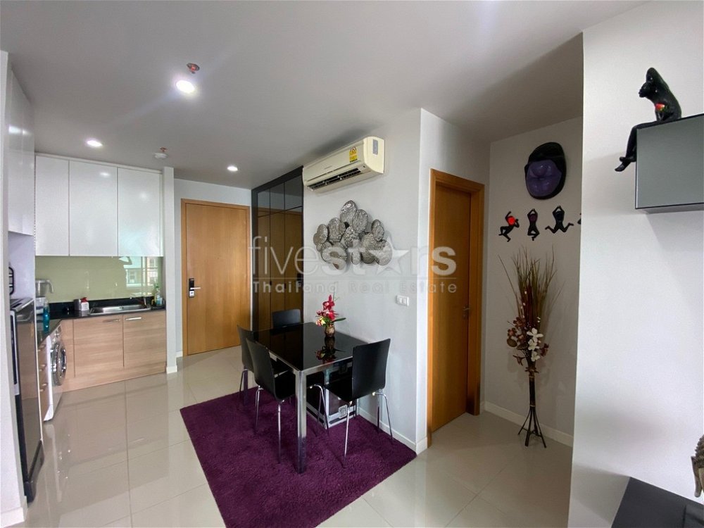 1-bedroom high floor condo for sale in Petchaburi area 1817789661