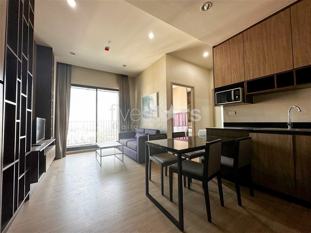 2-bedroom modern condo for sale close to Thonglor 919984210