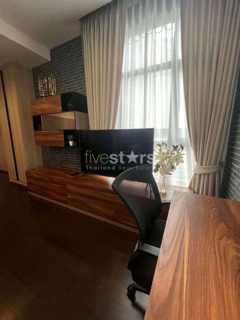 Luxury 2 – Bedroom for Sale on Phrompong 2730592546