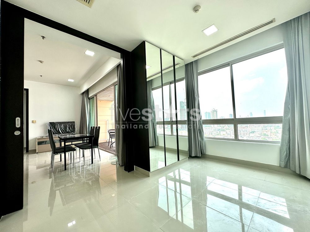 2-bedroom high floor condo for sale in Sathorn area 244547075