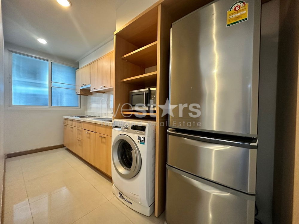 2-bedroom spacious condo for sale in Phromphong area 2543609775