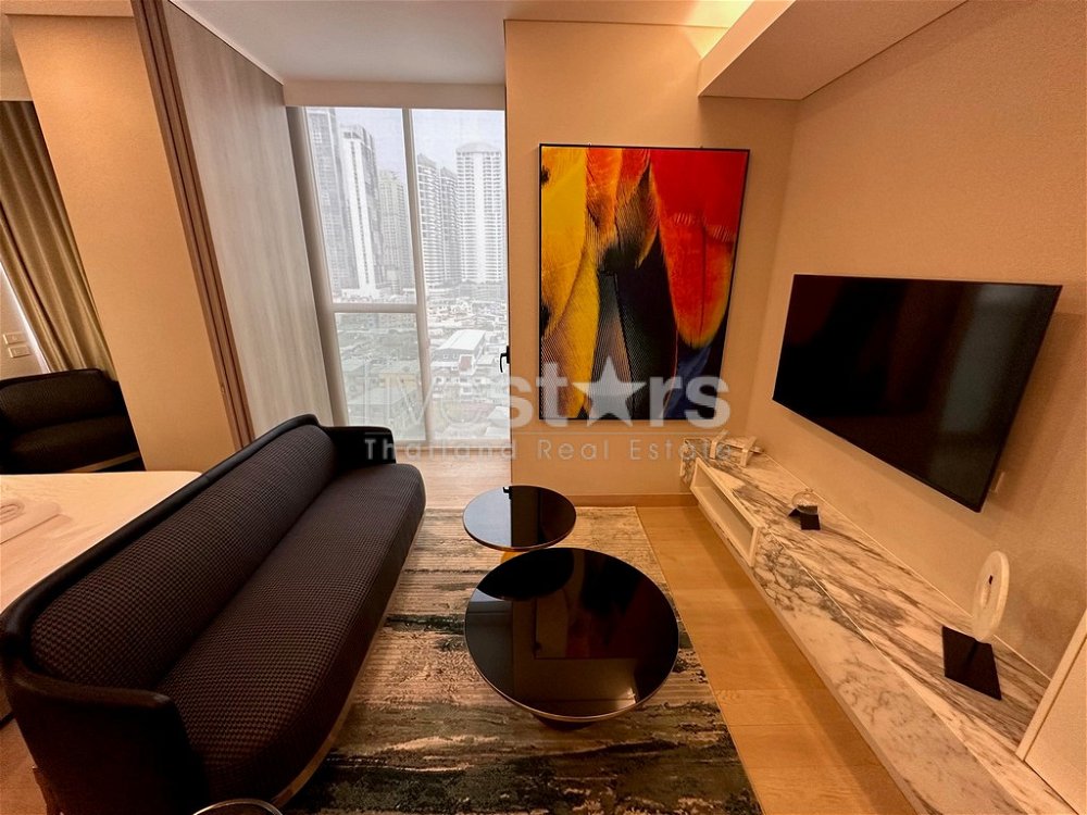 1-bedroom modern condo for sale close to MRT Queen Sirikit 4243144878