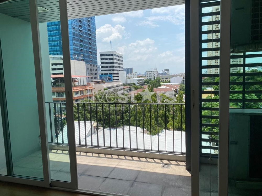 1-bedroom spacious condo for sale in Thonglor area 2465546617