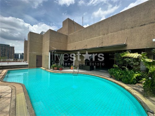 3-bedroom penthouse with private pool for sale in Asoke area 2697143291