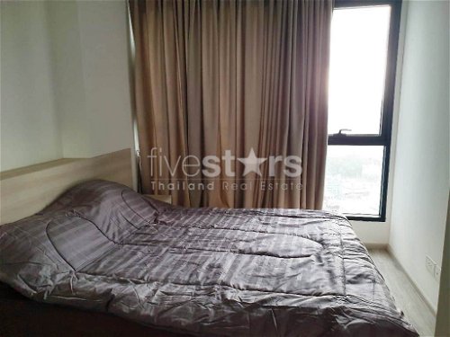 1 bedroom condo for sale close to Petchaburi MRT station 2298772270