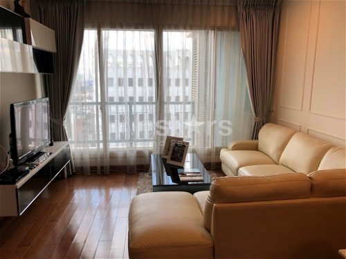 1-bedroom modern condo for sale close to BTS Chidlom 2193020362