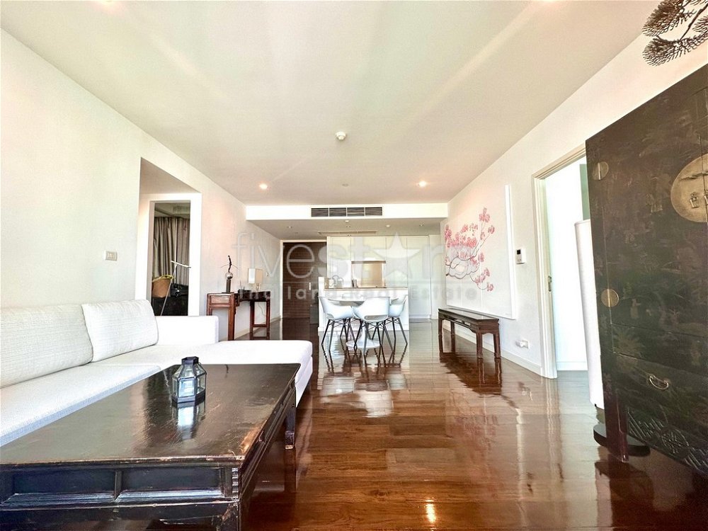 2-bedroom spacious condo for sale on the Chao Phraya riverside 2687355426