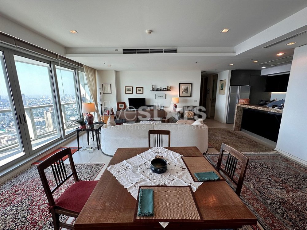 3-bedroom modern condo for sale on the Chao Phraya riverside 3107388259
