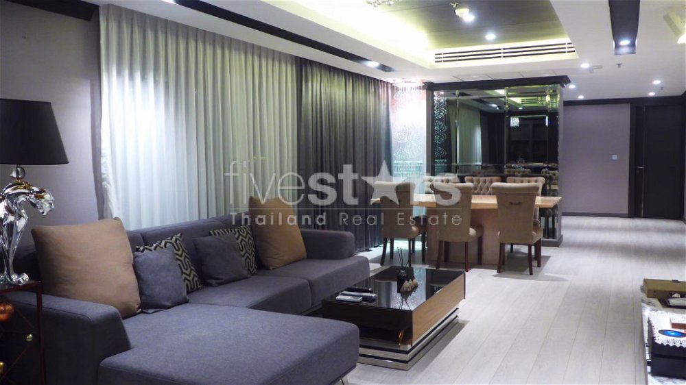 Luxury 3-Bedroom for sale on Phromphong 1293805700