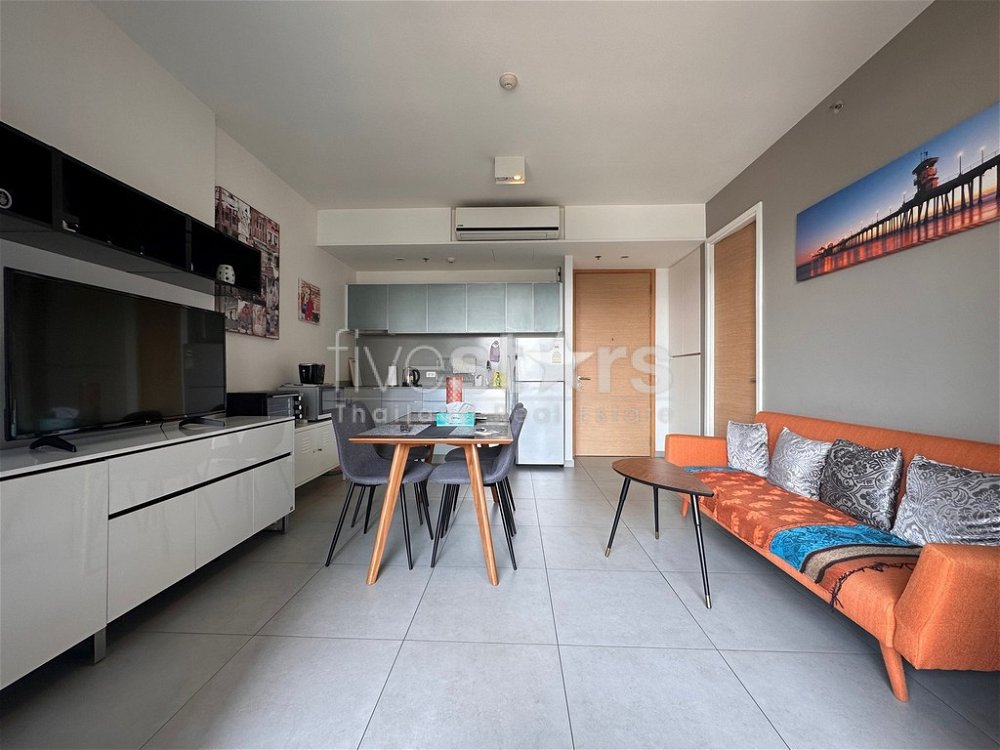 High-end 1-bedroom condo for sale in Ekamai 375017416