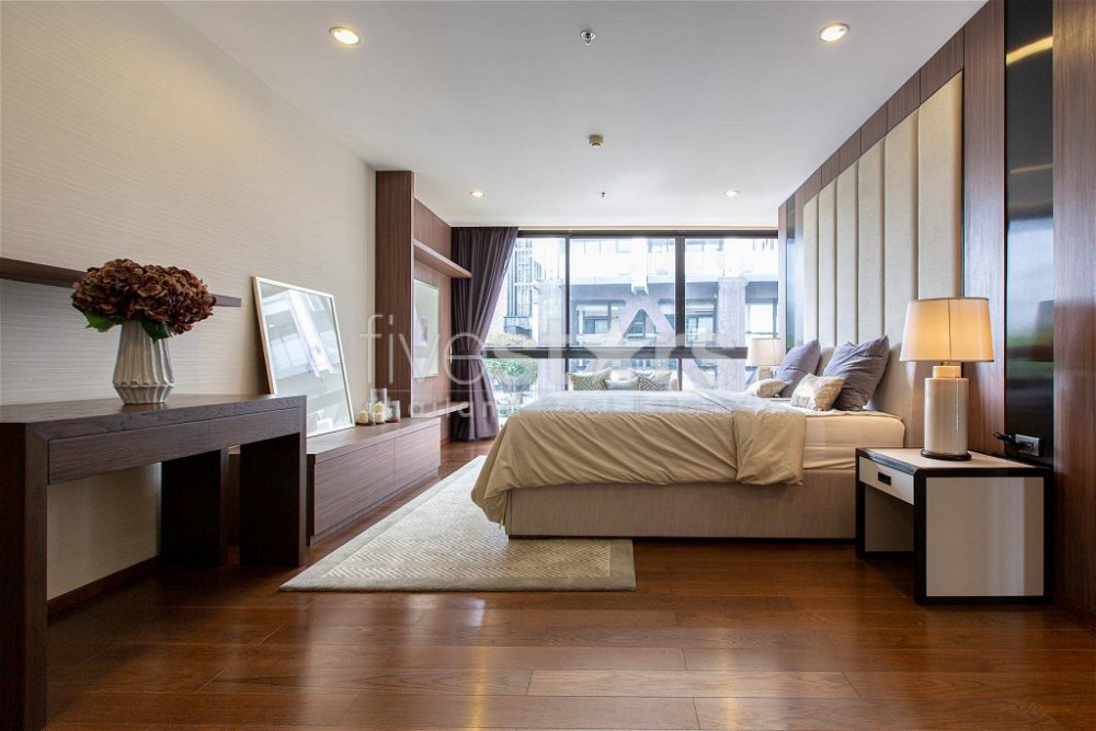 Luxury 4-Bedrooms for sale on Sathorn 1837241763