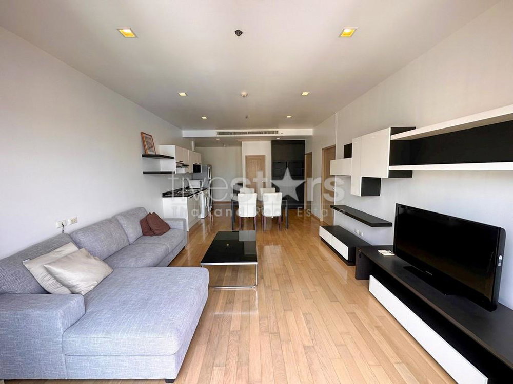 2-bedroom spacious condo for sale close to BTS Ekamai 632627845