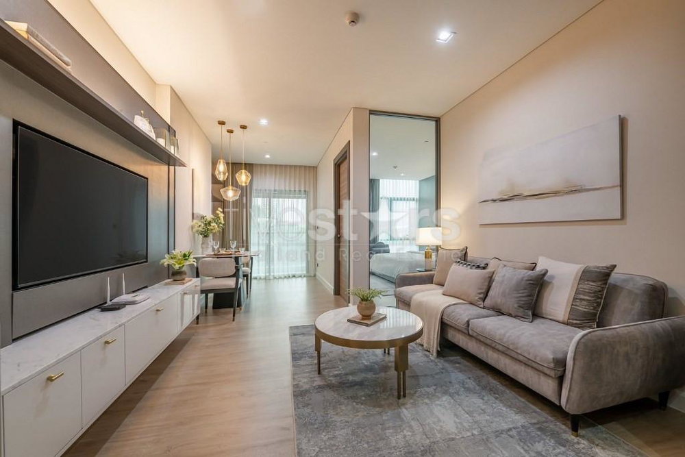 1-bedroom condo for sale on Charoen Krung Road, Bang Rak 207916476