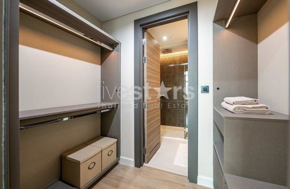 1-bedroom condo for sale on Charoen Krung Road, Bang Rak 207916476
