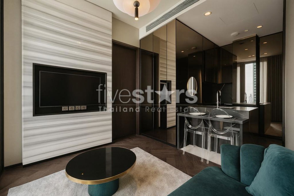 1-bedroom high-end condo for sale close to BTS Thonglor 791264024
