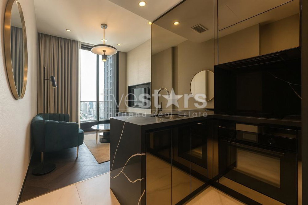 1-bedroom high-end condo for sale close to BTS Thonglor 791264024