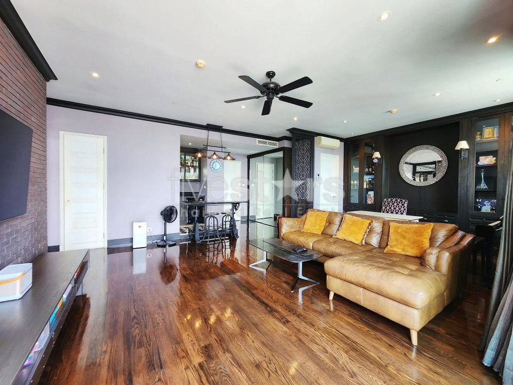 Large 2-bedroom pet-friendly condo for sale in Phromphong 3853946697