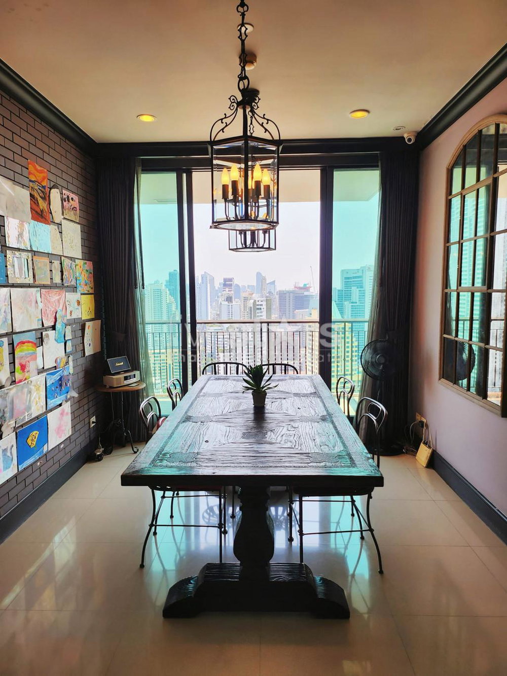Large 2-bedroom pet-friendly condo for sale in Phromphong 3853946697