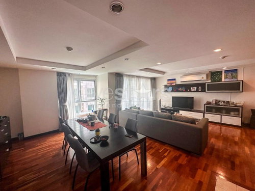 3-bedroom spacious condo for sale close to BTS Ekamai 782395610