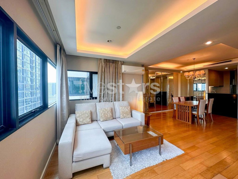 1-bedroom spacious condo for sale close to MRT Lumpini 933637713