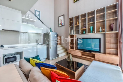 2-bedroom duplex condo for sale close to BTS Ratchathewi 1681754783