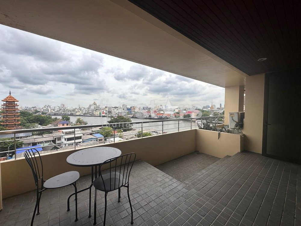 2-bedroom spacious condo for sale close to Icon Siam 2327656302