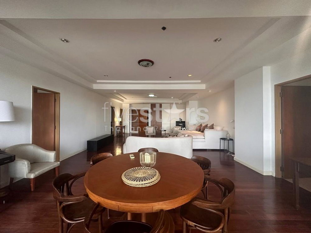 2-bedroom spacious condo for sale close to Icon Siam 2327656302