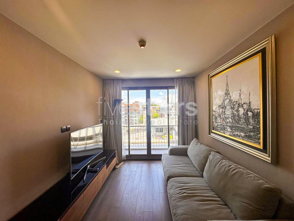 2-bedroom modern condo for sale in Siam area