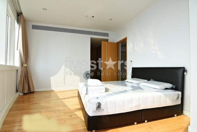 2-bedroom condo for sale on Asoke to Phrom Phong