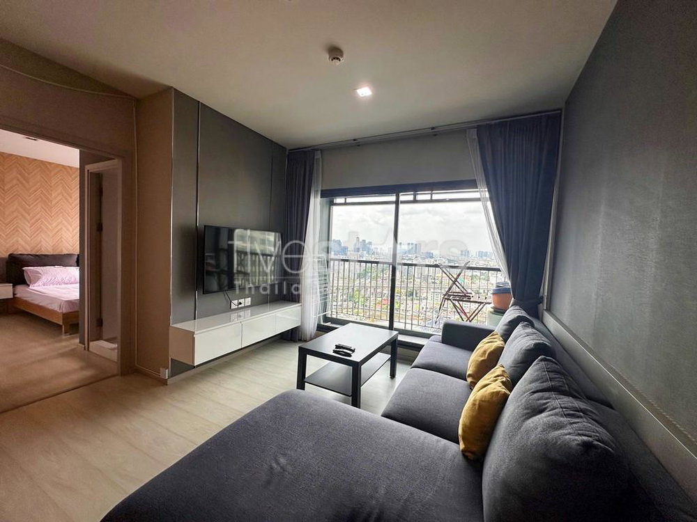 2-bedroom high floor condo for sale close to BTS Pra Khanong 2498907327