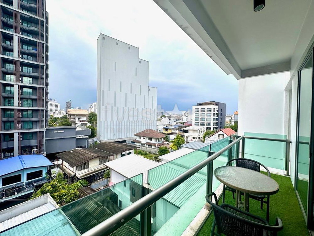 2-bedroom condo for sale in Ekamai residential area 3484806131