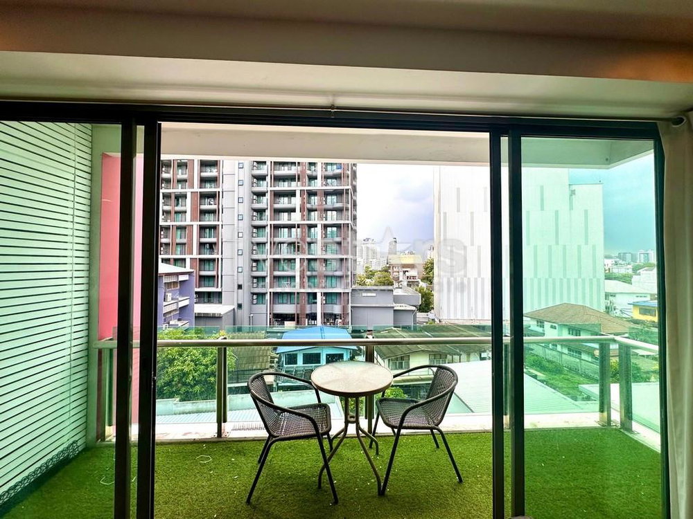 2-bedroom condo for sale in Ekamai residential area 3484806131