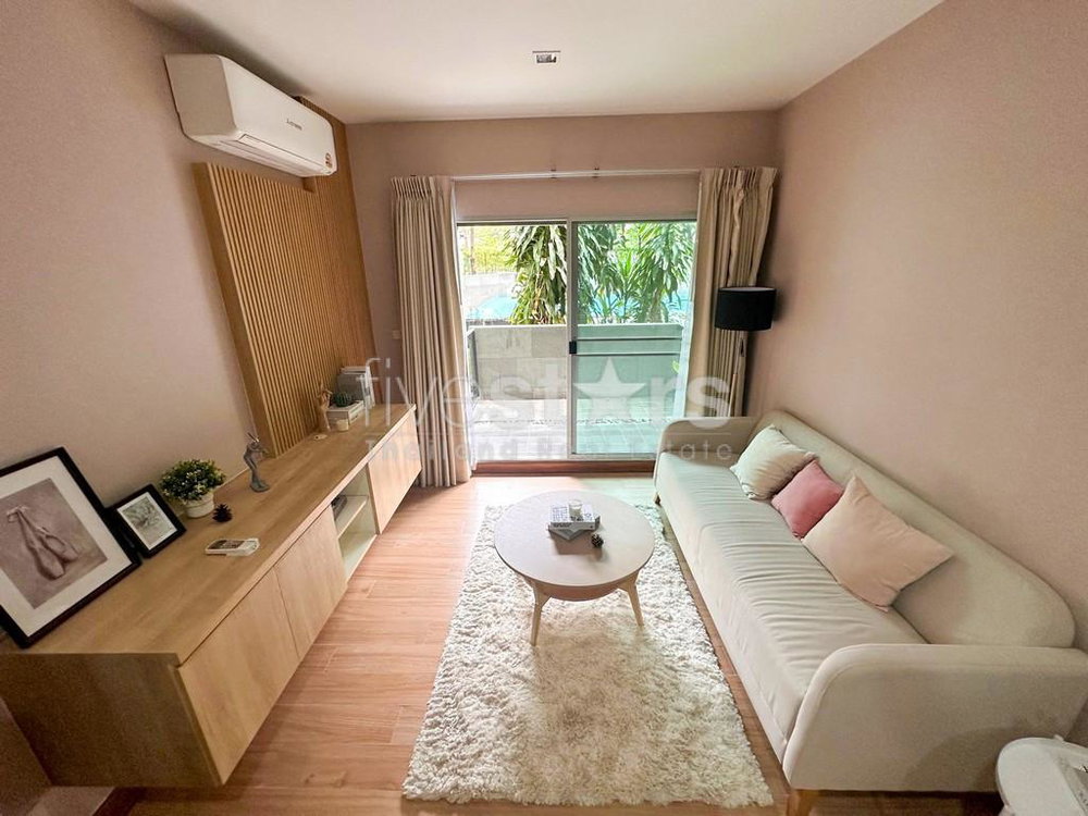 2-bedroom modern condo for sale close to BTS Phromphong 3041101537