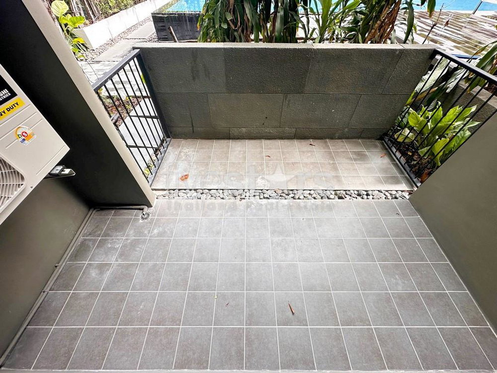 2-bedroom modern condo for sale close to BTS Phromphong 3041101537