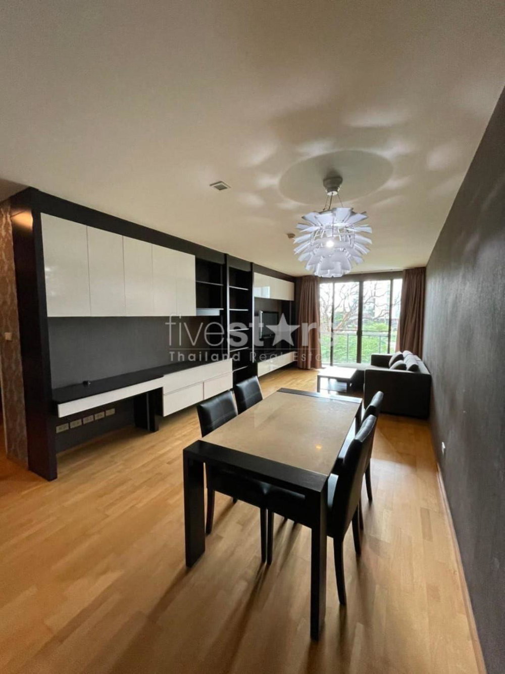Modern 2-Bedroom for sale on Ekkamai 3758042804
