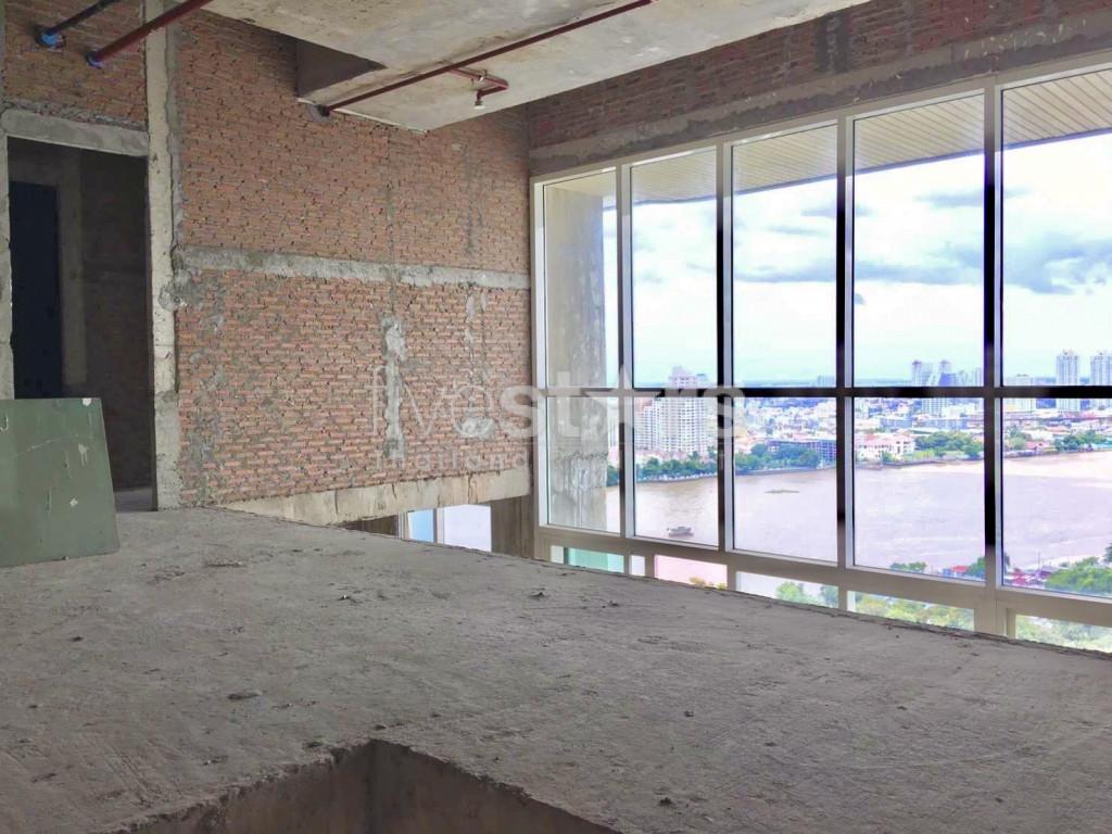 Penthouse with 4 bedrooms for sale at Riverside-Thonburi (Bare Shell).