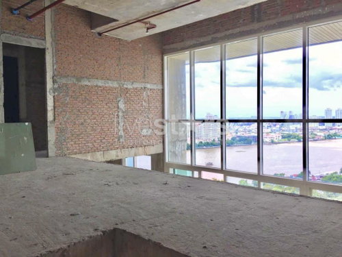 Penthouse with 4 bedrooms for sale at Riverside-Thonburi (Bare Shell). 1211255270