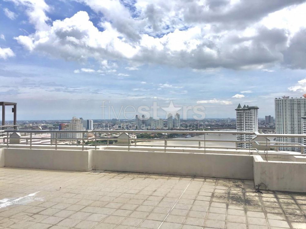 Penthouse with 4 bedrooms for sale at Riverside-Thonburi (Bare Shell). 1211255270