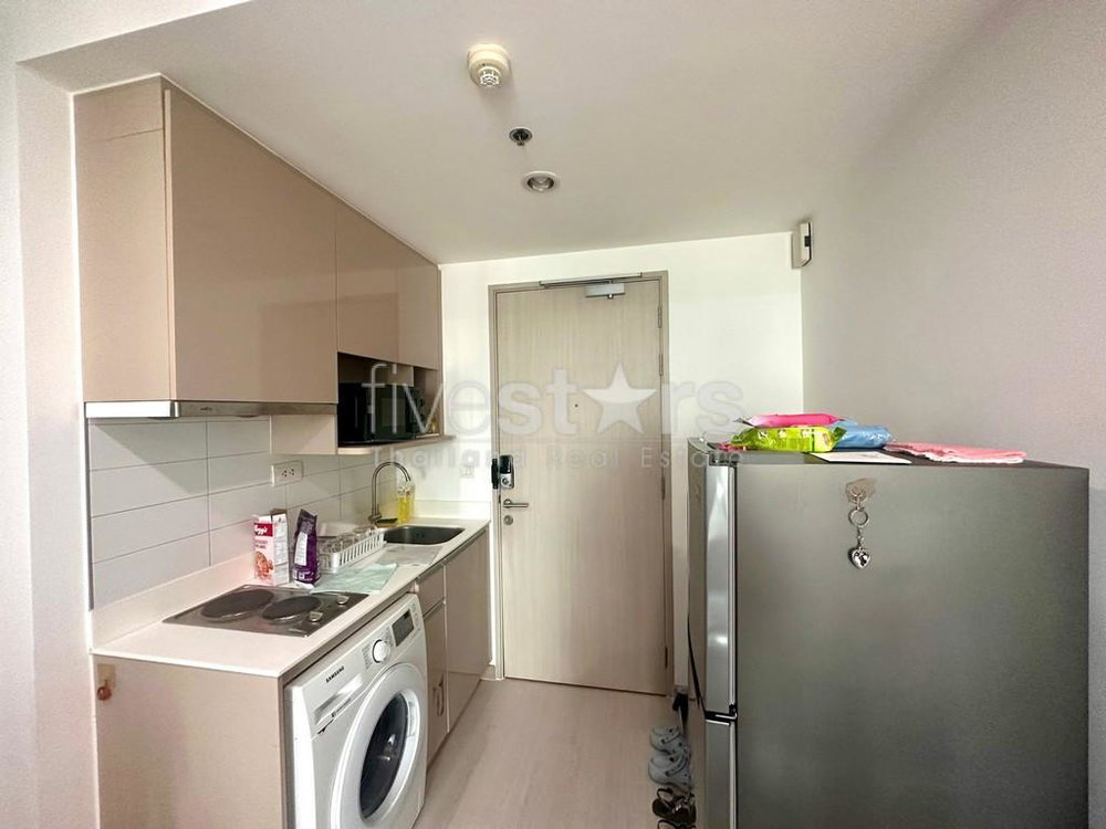 Modern studio for sale close to MRT Samyan 1333372270