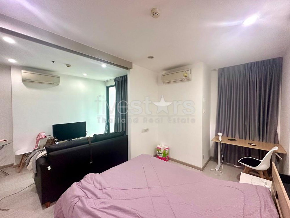 Modern studio for sale close to MRT Samyan 1333372270