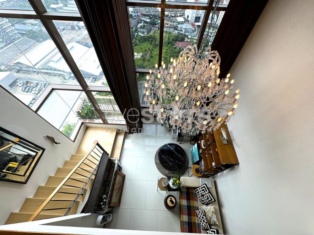 Stunning 1-Bedroom Duplex for Sale Near BTS Phrom Phong 1471462755