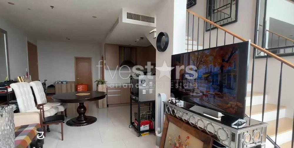Stunning 1-Bedroom Duplex for Sale Near BTS Phrom Phong 1471462755