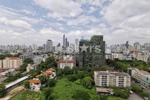 Modern luxury 2-bedroom available for sale in Thonglor 548638197
