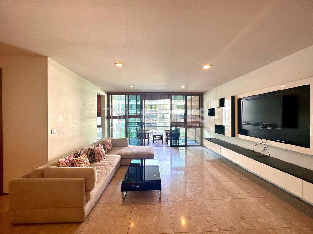 3-bedroom spacious condo for sale close to BTS Pra Khanong 1859923019